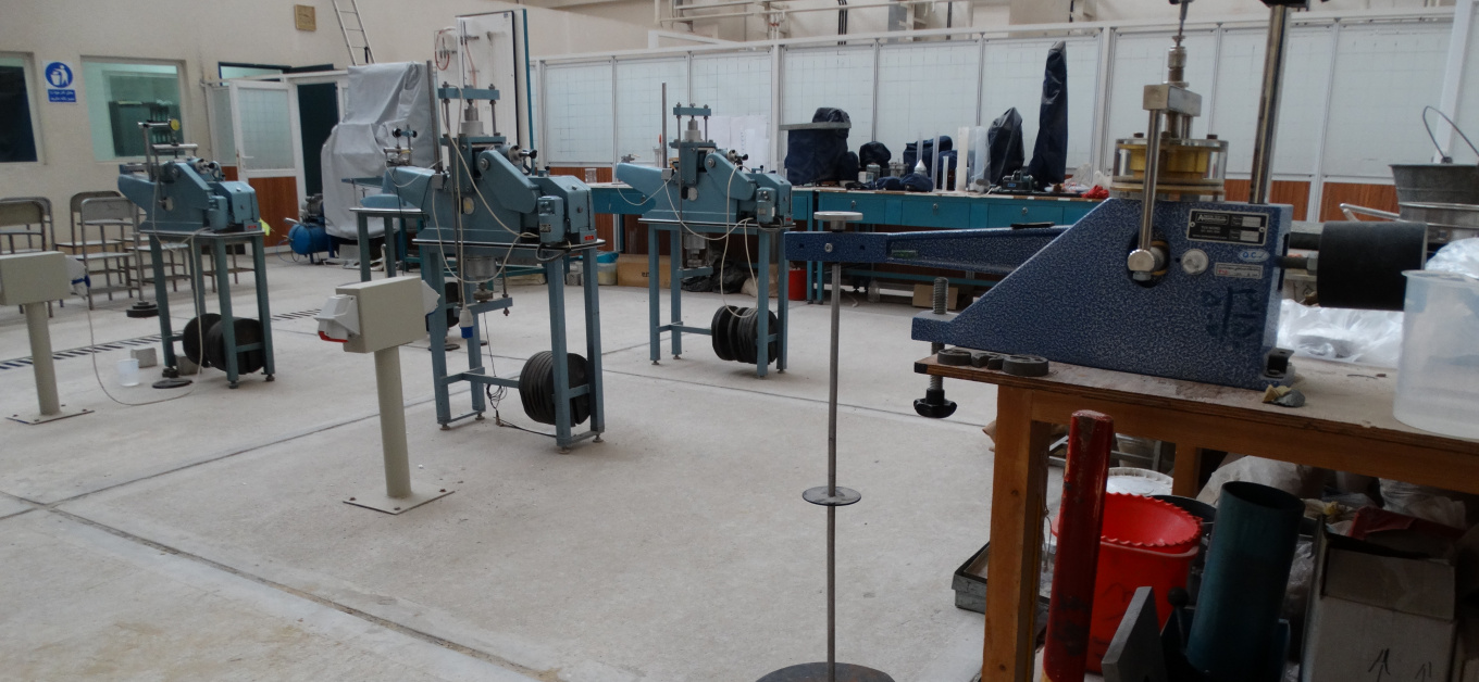 دانشکده مهندسی عمران