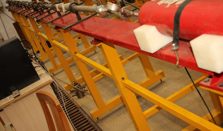 Split Pressure Hopkinson Device