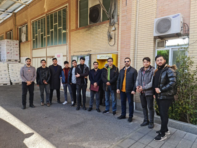 بازدید دانشجویان از شرکت تک ظرف آذربایجان